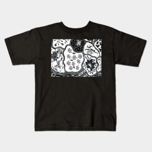 Batik with paisley pattern with flowers and butterfly Kids T-Shirt